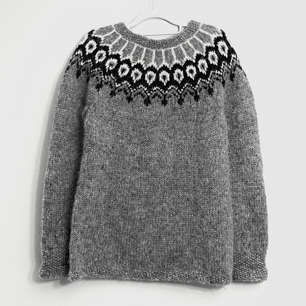 Pure Icelandic Wool Sweater Handknit by Reykjavik Craftsperson Women’s L/Men’s M